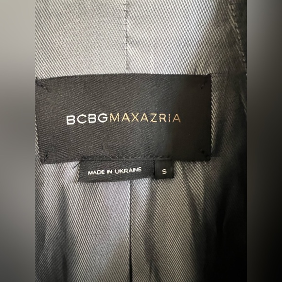 BCBG wool coat with quarter bell sleeves - Picture 4 of 4